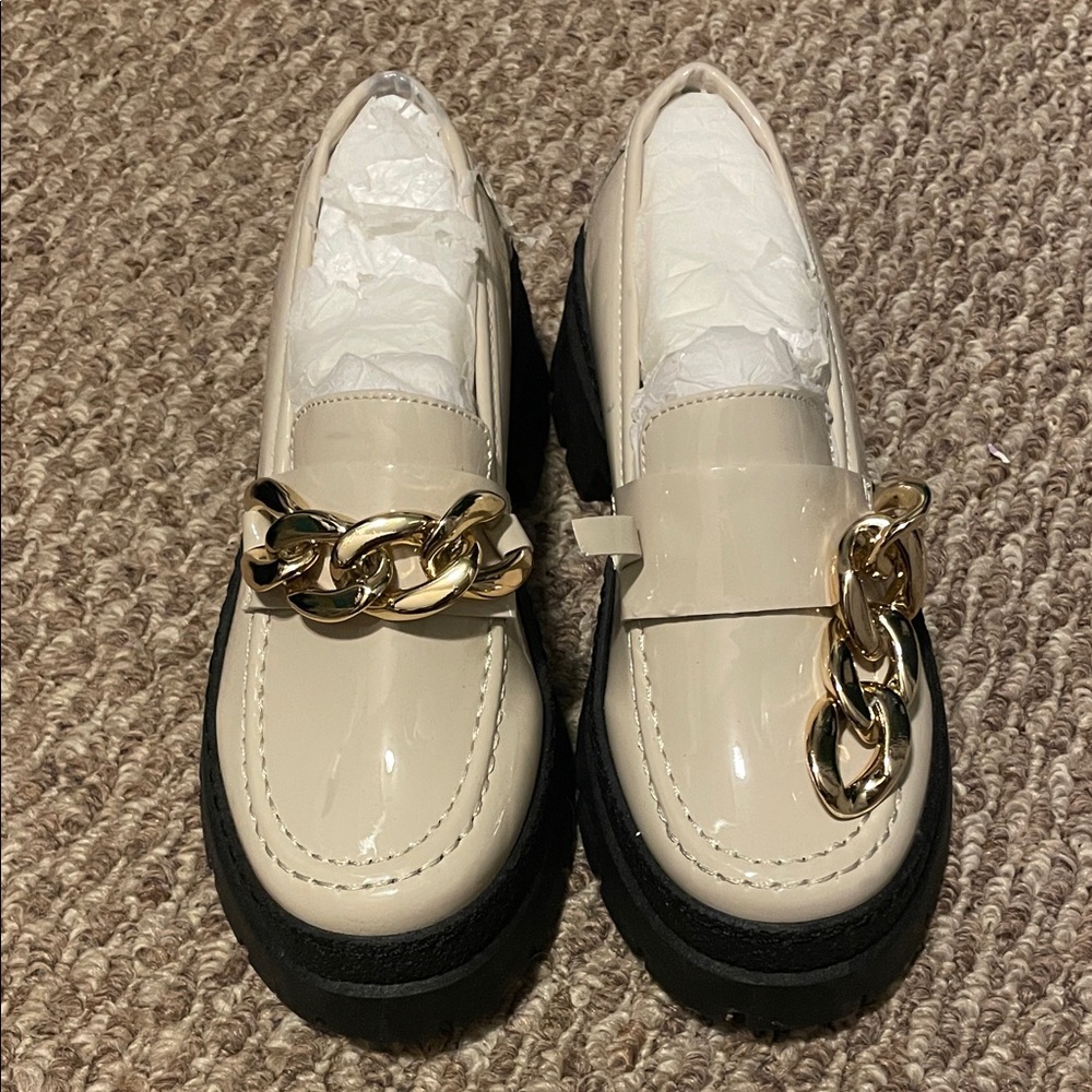🩷 3 for $25 SHEIN Cream Loafers with Gold Chain Detail